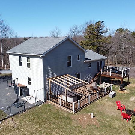 Lakehouse *Hottub*Jacuzzi*Firepit*Bbq*Pool Long Pond Exterior foto